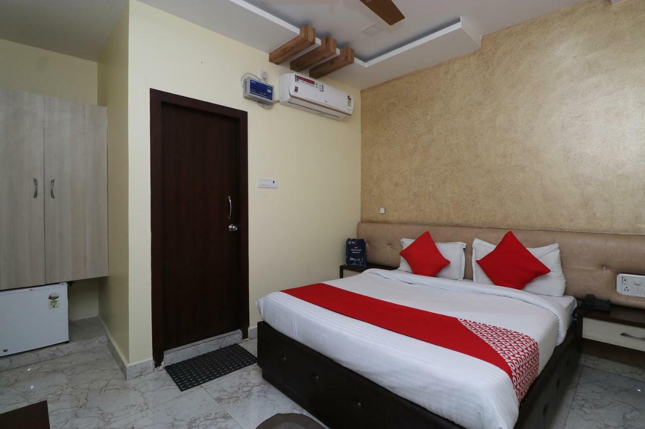 Oyo 27750 Bhagwati Residency Hotel Mirzāpur Exterior foto
