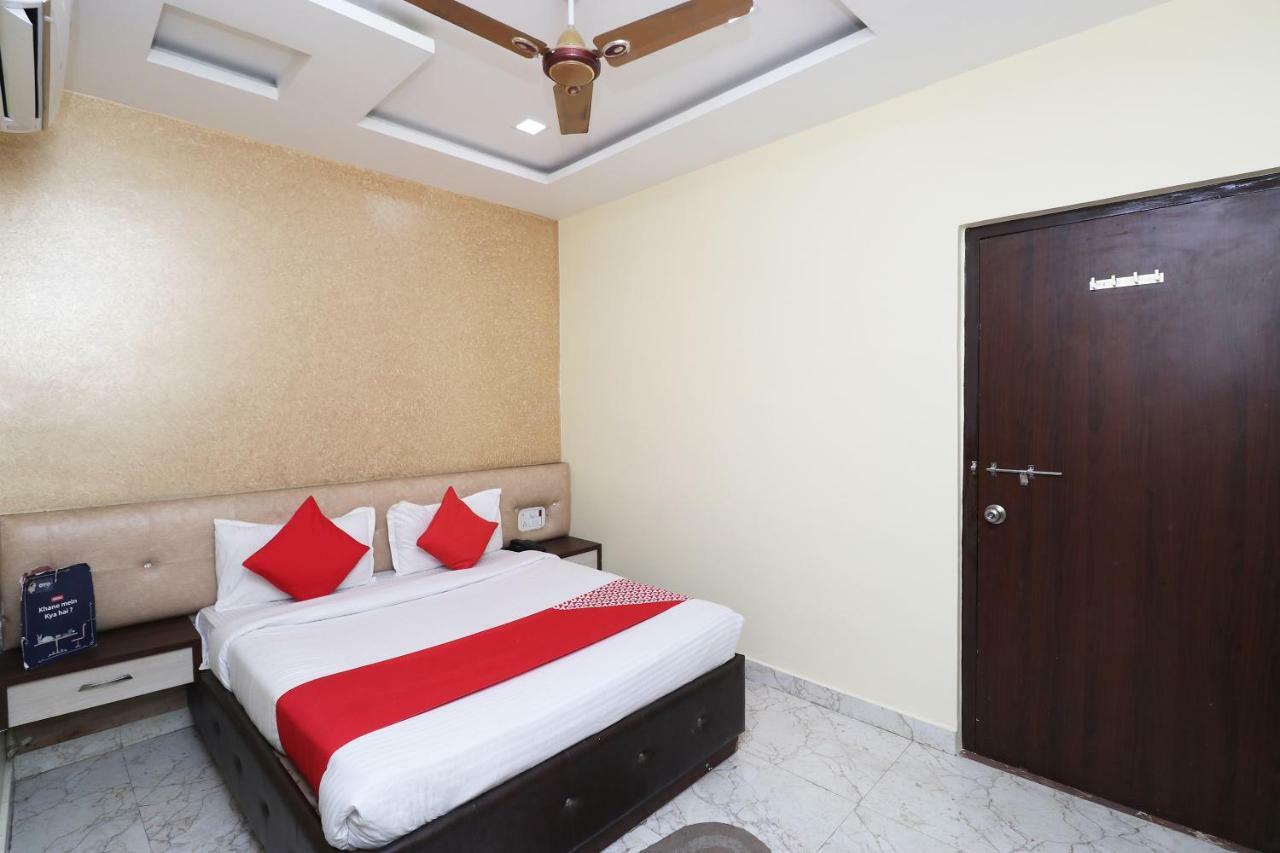 Oyo 27750 Bhagwati Residency Hotel Mirzāpur Exterior foto